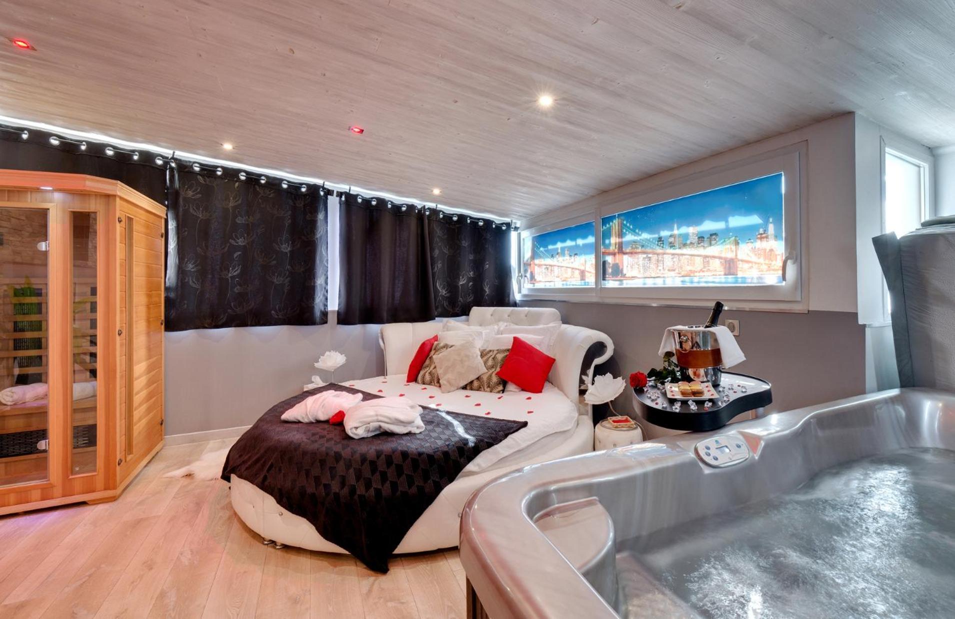 Suite Brooklyn Jacuzzi Vichy Eksteriør bilde